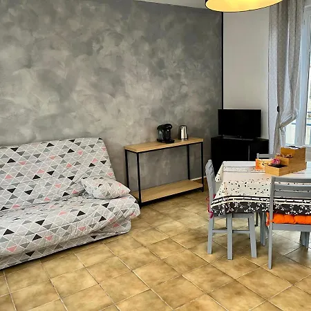 Independant Dans Maison Individuelle Apartamento