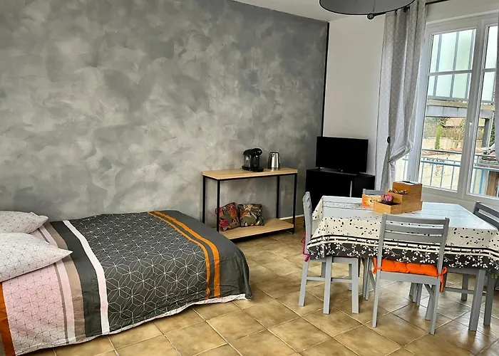 Independant Dans Maison Individuelle *